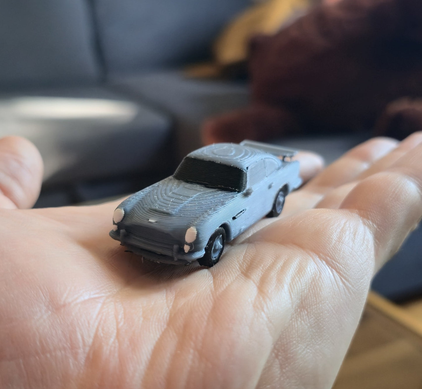 Aston Martin DB5 Keychain