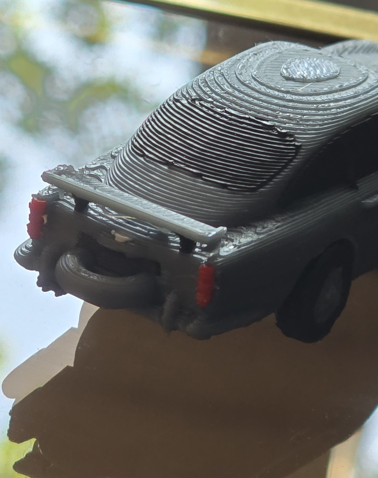 Aston Martin DB5 Keychain